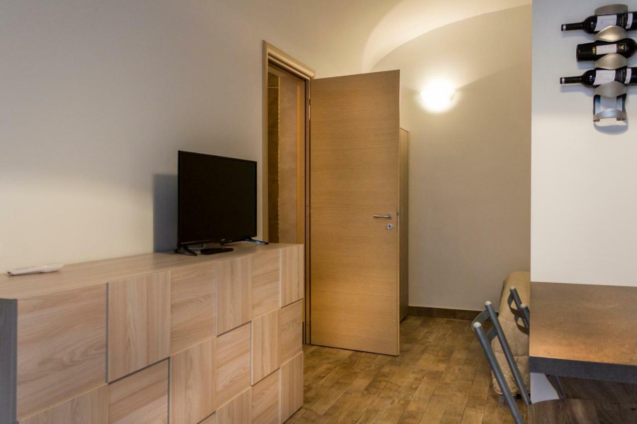 Agape Apartment Таранто Екстериор снимка